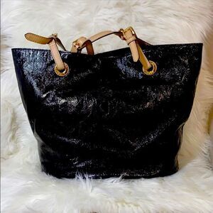 Mk michael Kors black patent leather signature jet set logo tote bag purse bag